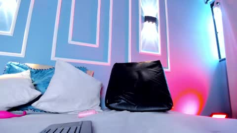 Snapshot of emily_ariaszc chatting on 6, 3, 2025 Emily online show from 6, 3, 2025