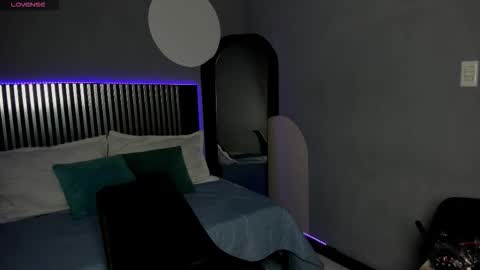 Snapshot of emily_beltonn chatting on 26, 2, 2026 online show from 26, 2, 2026