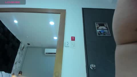 emily_clarkk_ online show from 28, 2, 2026