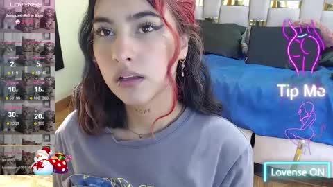 Snapshot of emily_fox_3 chatting on 11, 3, 2025 emily fox 3 online show from 11, 3, 2025