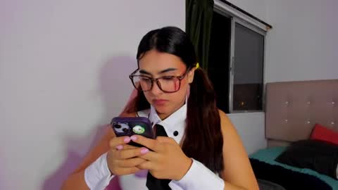 Snapshot of emily_fox_3 chatting on 24, 5, 2026 emily fox 3 online show from 24, 5, 2026