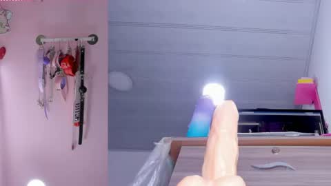 emily_foxxxi online show from 18, 7, 2026