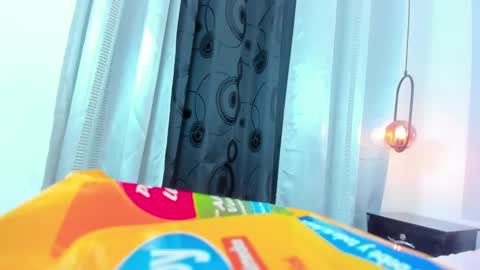 Emi  online show from 9, 1, 2025