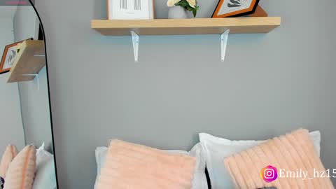 Emily online show from 4, 12, 2024