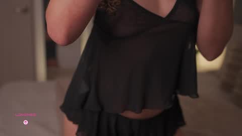 Snapshot of emily_johnson1 chatting on 11, 5, 2026 Juliana online show from 11, 5, 2026