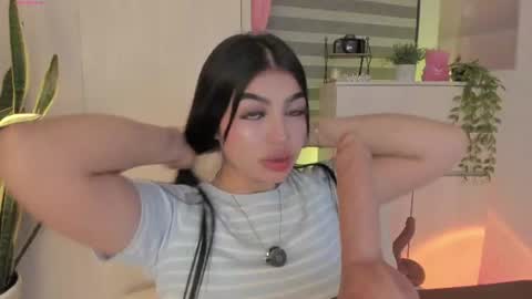 Snapshot of emily_kenner chatting on 2, 7, 2026 EmilyKenner Independent model online show from 2, 7, 2026