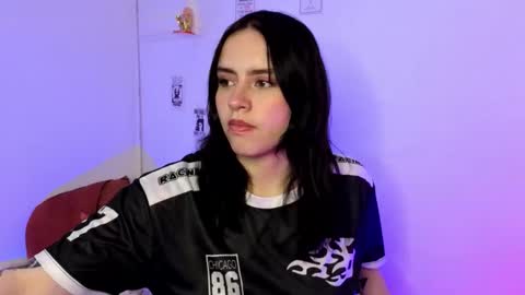 Snapshot of emily_lindey_ chatting on 14, 2, 2026 Emily Lindey online show from 14, 2, 2026