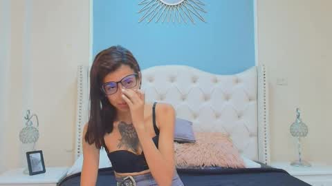 Emily online show from 17, 9, 2025