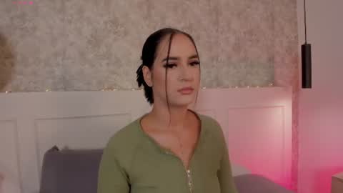 Snapshot of emily_luve chatting on 4, 7, 2026 emily_luve online show from 4, 7, 2026