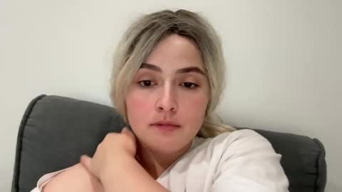 emily_morning_dew online show from 23, 9, 2025