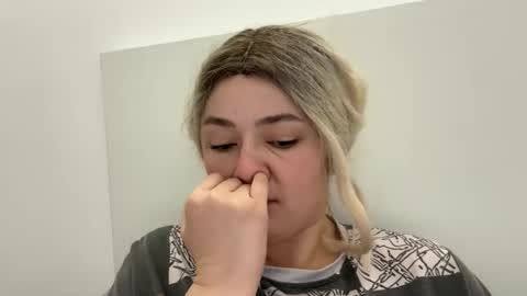 emily_morning_dew online show from 29, 10, 2025