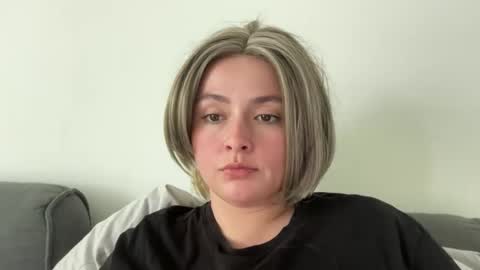 emily_morning_dew online show from 2, 6, 2026