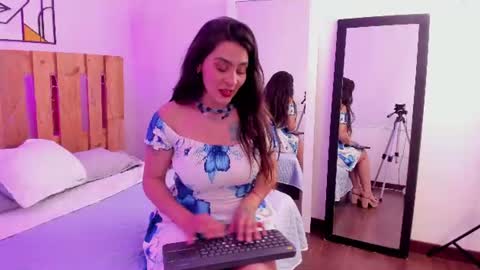 Emilly online show from 7, 7, 2026