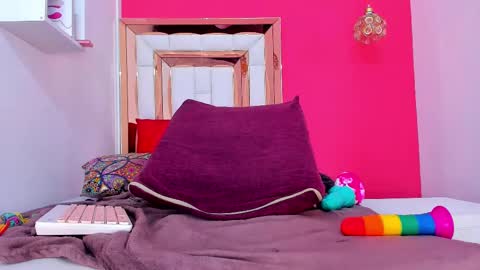 Emily online show from 26, 2, 2025