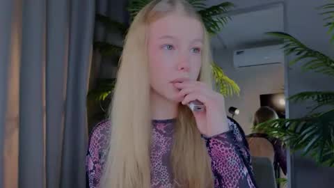 emily shepard online show from 19, 3, 2026