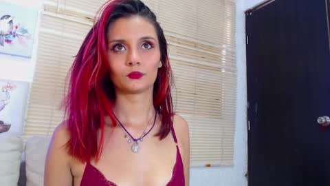 Snapshot of emily_tonson chatting on 16, 1, 2025 Emily online show from 16, 1, 2025