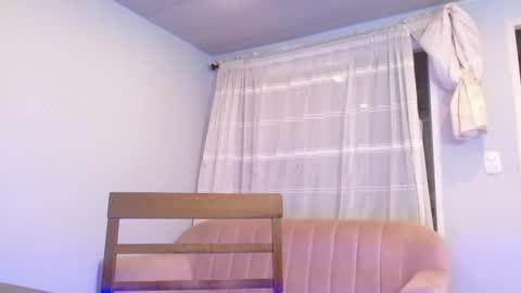 Snapshot of emily_tonson chatting on 20, 2, 2025 Emily online show from 20, 2, 2025