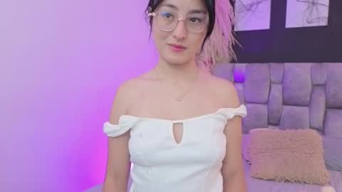 Snapshot of emily_vermont chatting on 16, 9, 2025 emily_vermont online show from 16, 9, 2025