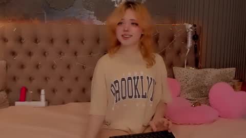 Baby Emelli online show from 15, 12, 2025