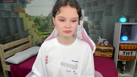 Emilyhaves online show from 22, 9, 2025