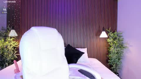 Emily  online show from 6, 3, 2025