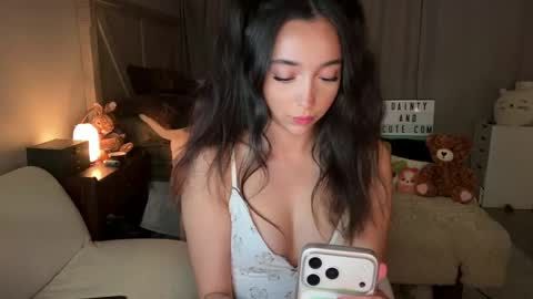 Snapshot of emilyfawn chatting on 17, 5, 2026 emilyfawn online show from 17, 5, 2026