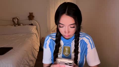 emilyfawn online show from 19, 7, 2026