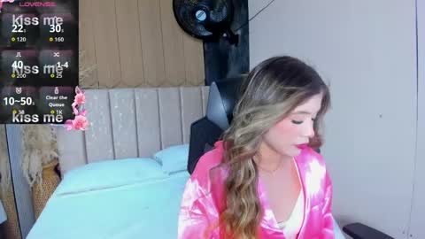 EmilyJhonson online show from 11, 4, 2026