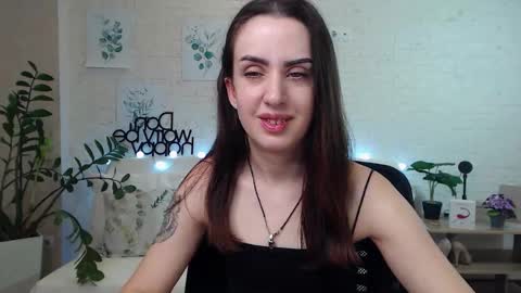 Emyli online show from 11, 1, 2025