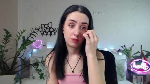 Emyli online show from 13, 2, 2025