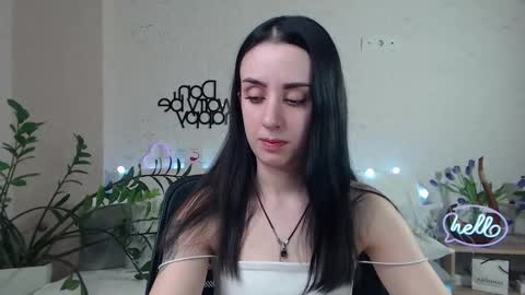 Emyli online show from 17, 2, 2025