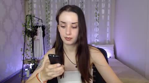 Emyli online show from 10, 9, 2025