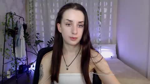 Emyli online show from 18, 9, 2025