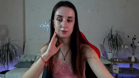 Emyli online show from 8, 10, 2025