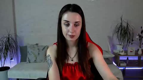 Emyli online show from 4, 11, 2025