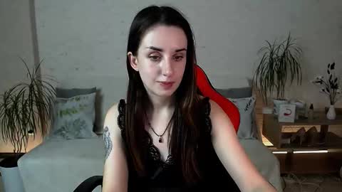 Emyli online show from 19, 11, 2025