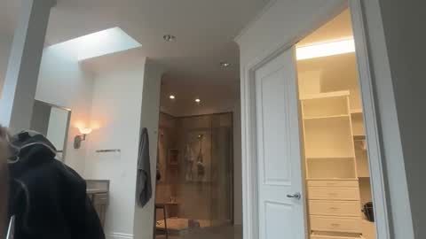 emilyparkerrr online show from 20, 2, 2026