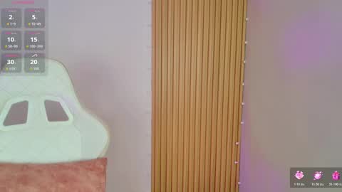 Emily  online show from 20, 11, 2025