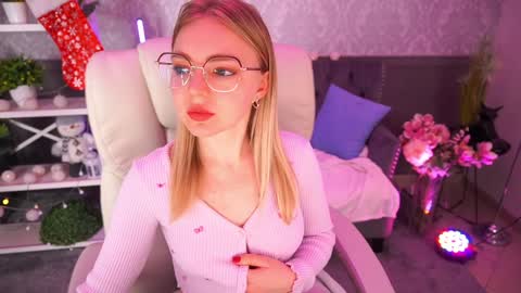  MY NAME IS Emily WELCOME EVERYONE I WILL BE HAPPY TO GIVE YOU WHAT YOU HAVE DREAMED OF FOR SO LONG online show from 29, 12, 2024