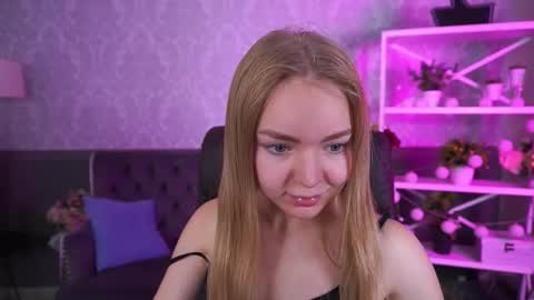  MY NAME IS Emily WELCOME EVERYONE I WILL BE HAPPY TO GIVE YOU WHAT YOU HAVE DREAMED OF FOR SO LONG online show from 17, 10, 2025