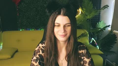 Emily online show from 27, 2, 2025