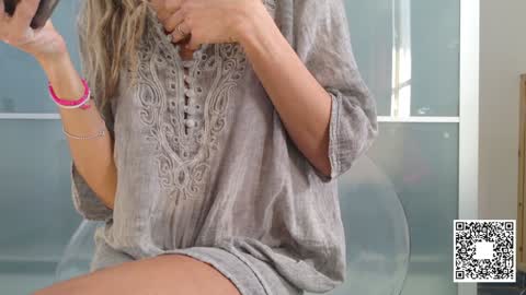 Emily ----  online show from 30, 1, 2025