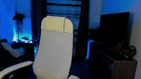 Emily online show from 4, 2, 2025