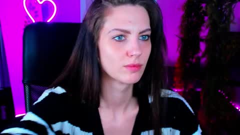 Emily online show from 25, 2, 2025
