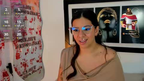 emilyy_cooperr online show from 28, 10, 2025
