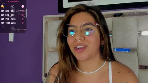 emilyy_cooperr online show from 20, 3, 2026