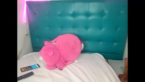 L i a    time online 7am - 1pm Gtm-5  online show from 10, 2, 2026