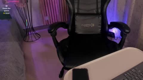   online show from 21, 11, 2025