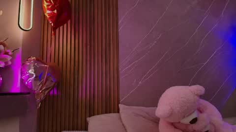 emma__rose1 online show from 7, 4, 2026