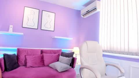 Snapshot of emma__walkerr_ chatting on 25, 1, 2025 emma__walkerr_ online show from 25, 1, 2025